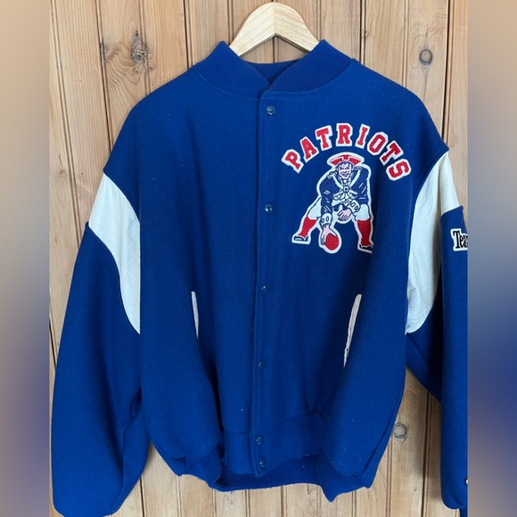 New England Patriots Vintage Chalk Line Varsity jacket - Picture 4 of 8